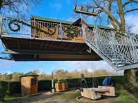 Boomkampeerton 2 incl. hottub